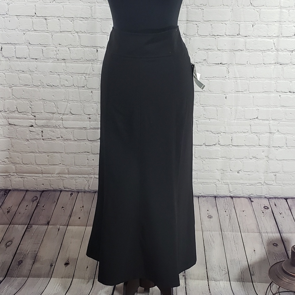 NWT NYCC Skirt | Size 12